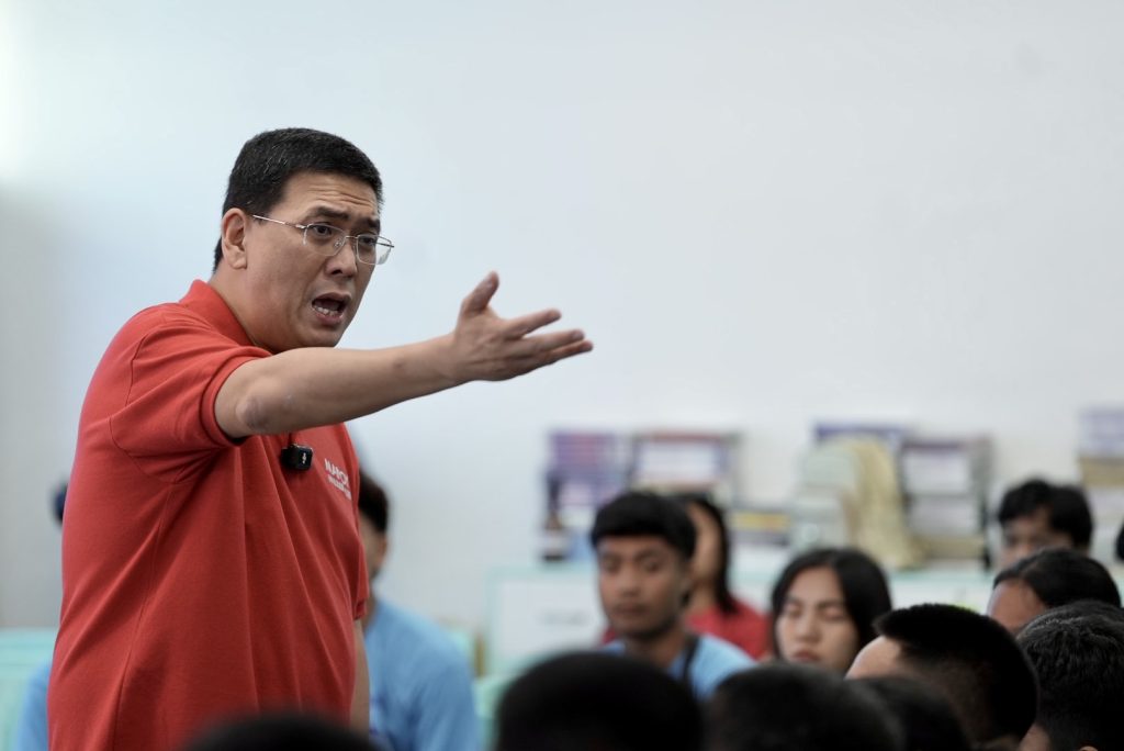 Filipinos deserve better! LEE DEMANDS IMPROVED PH HEALTHCARE SERVICES BY 2025